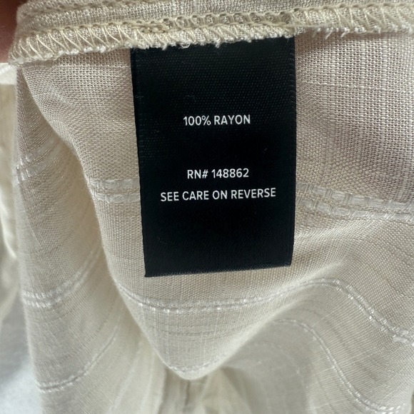 Torrid Lace Up V Neck Long Sleeve Blouse Ivory Stripe Size 0X L 12 Flowy NWT - Picture 7 of 9